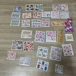 인스, 스티커, 도무송 처분 (판매) 10000원(택배비 미포함)-네이버 톡, 쪽지 보내주세요~