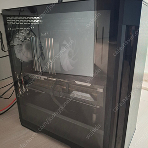 9800x3d 5090 완본체 팝니다