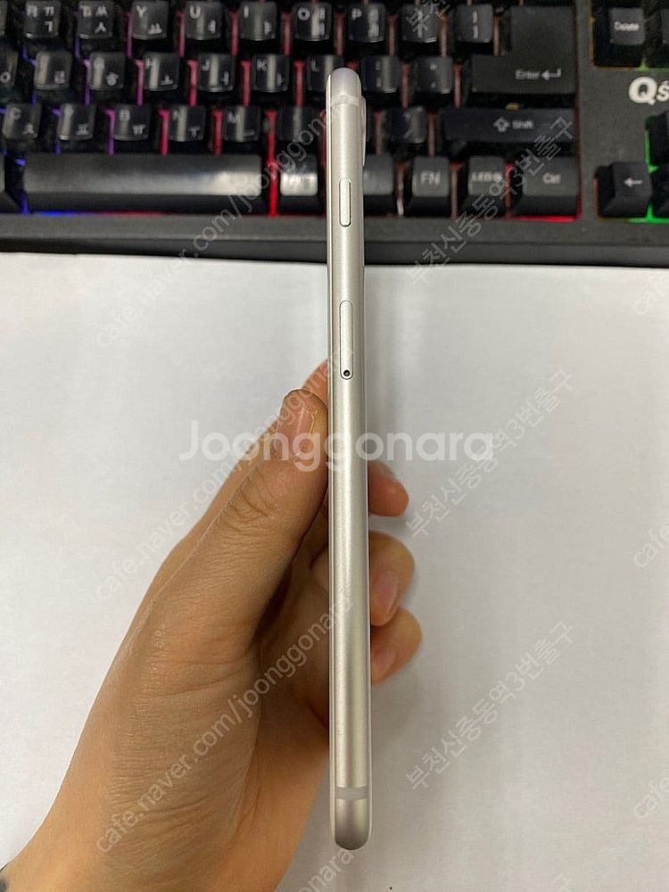 202316 아이폰8플러스 아이폰8+ 실버 A급 64G...--4