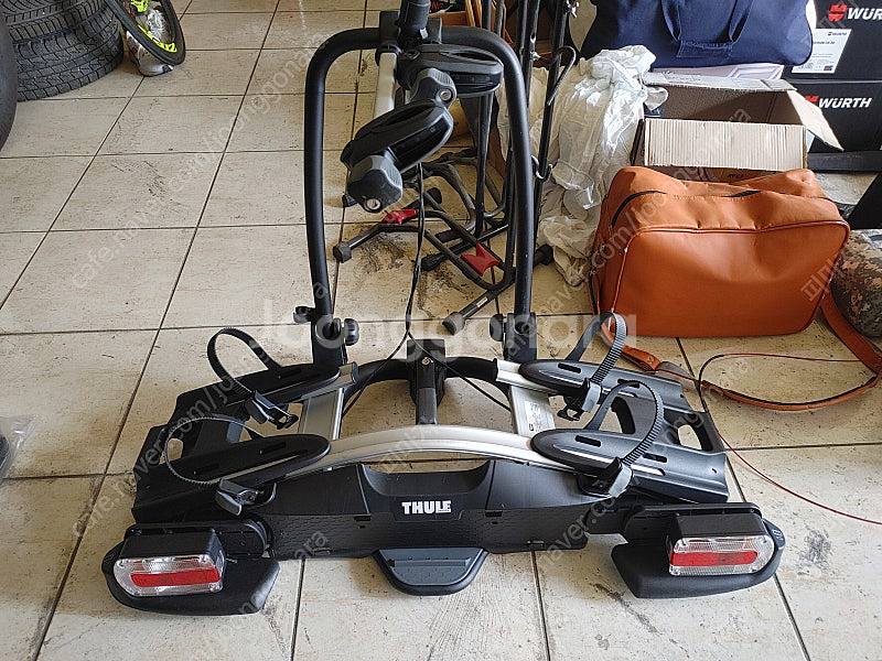 툴레 벨로컴팩트 자전거 캐리어--0