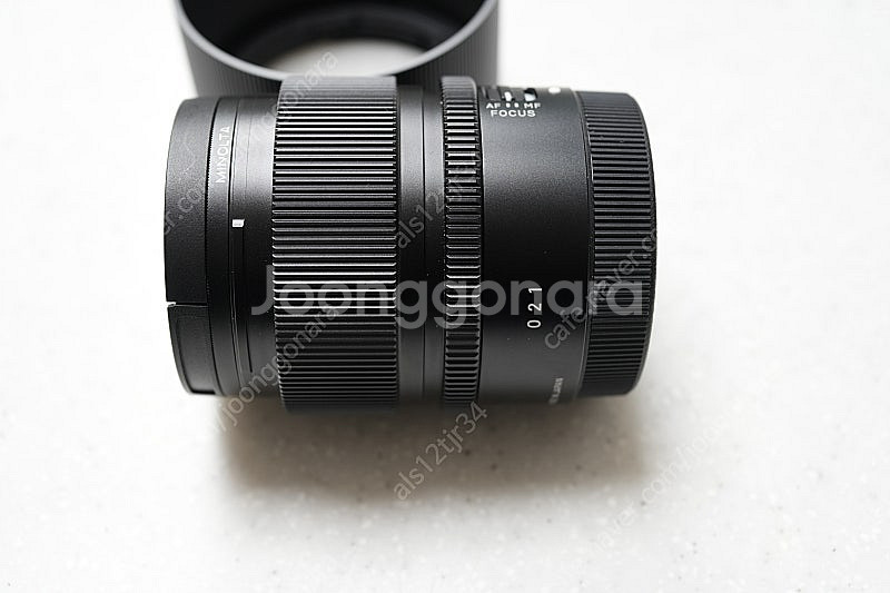 시그마 90mm F2.8 DG DN Contemporary (SE)--3