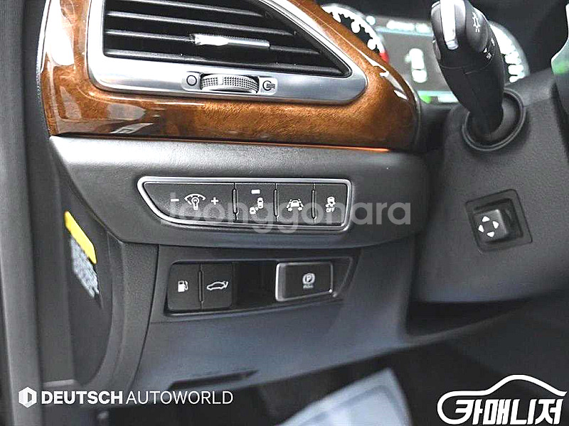 EQ900 5.0 GDI AWD 리무진 2017 년 중...--9