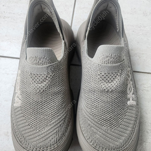호카 HOKA 리스토어 TC 카키 250사이즈