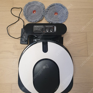 LG 코드제로 M9 오브제컬렉션 물걸레 로봇청소기(거의 새상품 입니다)