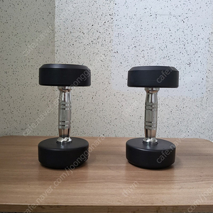 CNK WHWH(와와) 원형 고무아령 7kg 한쌍 판매합니다~~