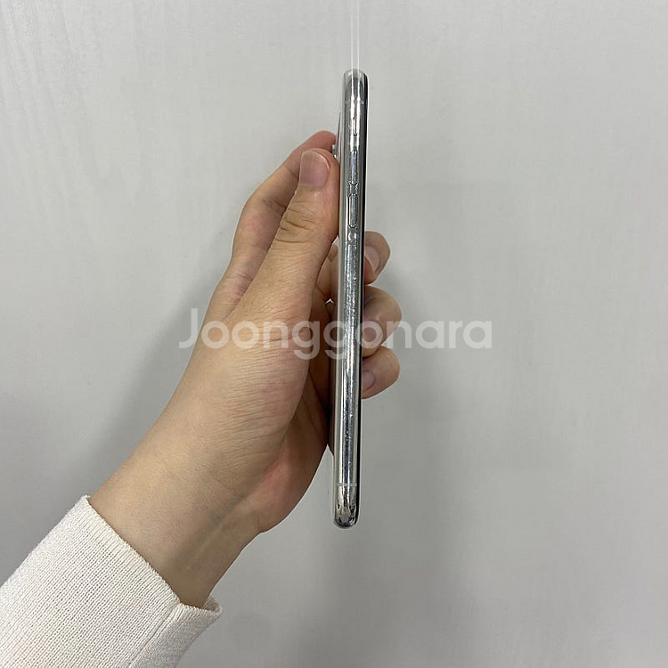 90424 아이폰XS 256기가 실버 팝니다 23만원--6