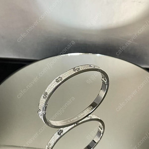 까르띠에 러브팔찌 파베