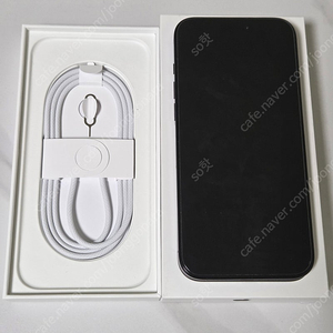 아이폰16프로맥스 256GB 블랙티타늄 팝니다 [유심기변]