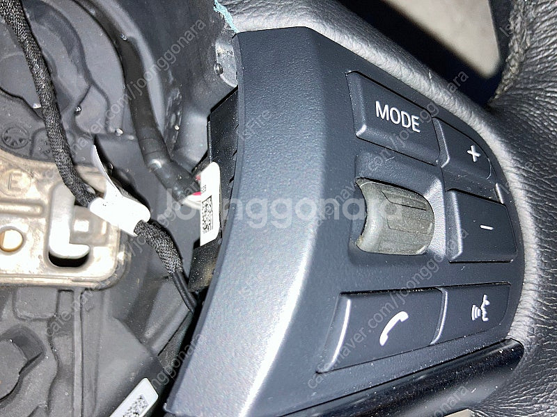 BMW ﻿F30 15년식 핸들 판매합니다.--5