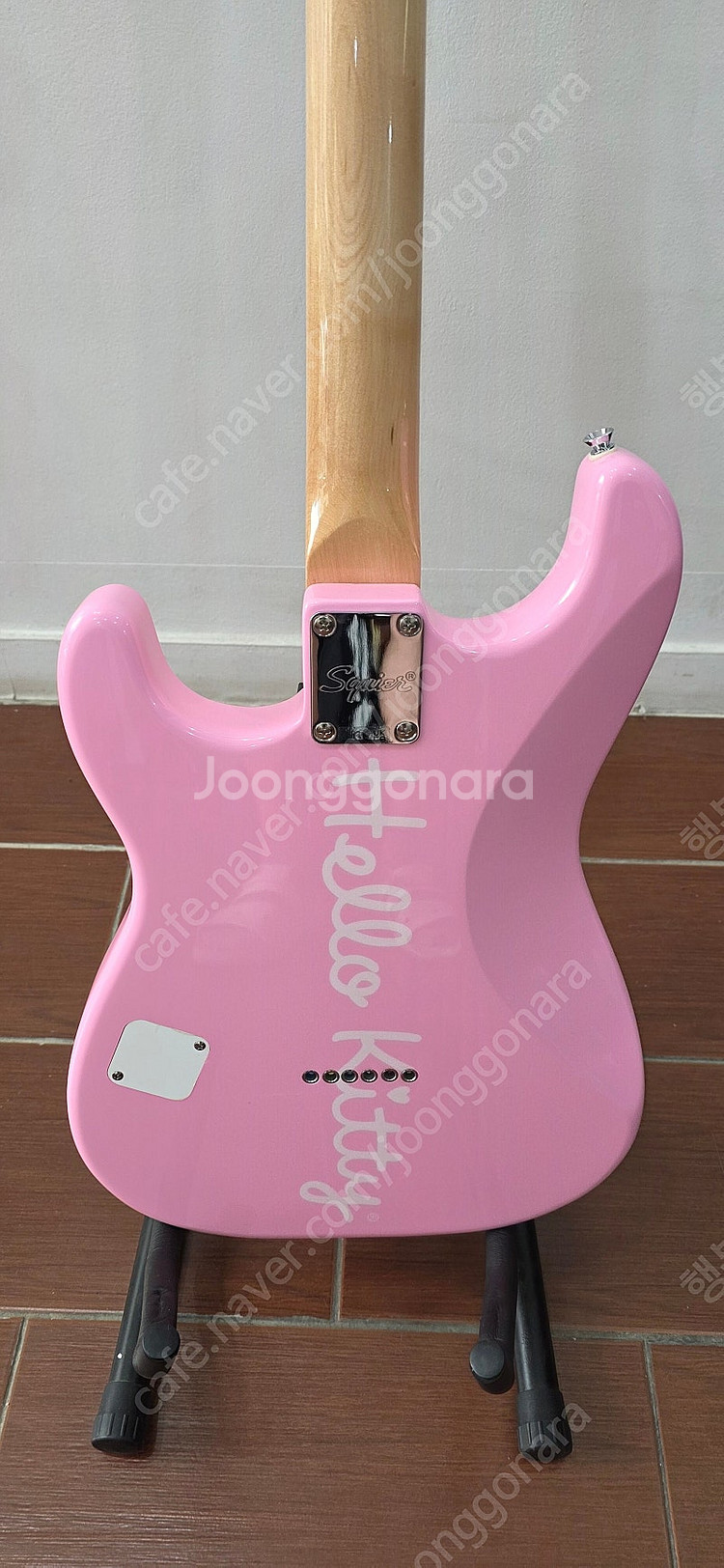 펜더 스콰이어 헬로키티 콜라보 스트라토캐스터 일렉기타 ...--3