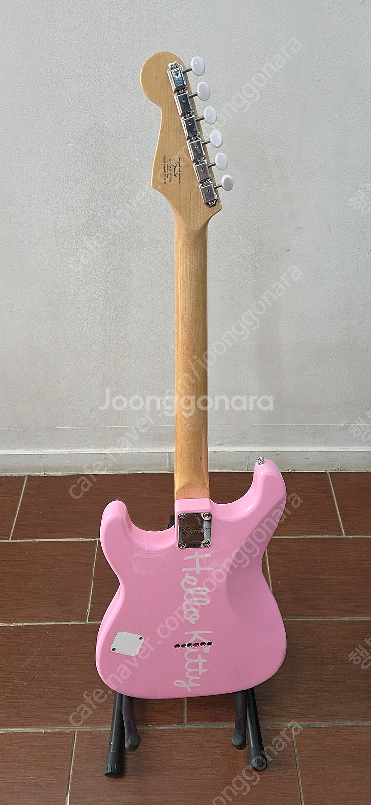 펜더 스콰이어 헬로키티 콜라보 스트라토캐스터 일렉기타 ...--5