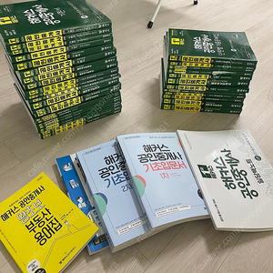 (새제품) 2024 해커스 공인중개사 1,2차 교재 전권 & 인강 양도
