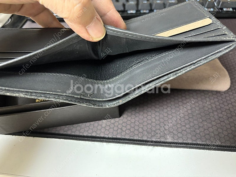 보테가베네타 반지갑 풀박스 A/S바우처포함--2