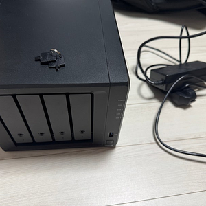 시놀로지 ds923+ 팝니다