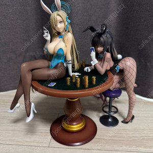 블루아카이브 굿스마일 Game Playing 아스나, 카린 피규어 판매합니다.