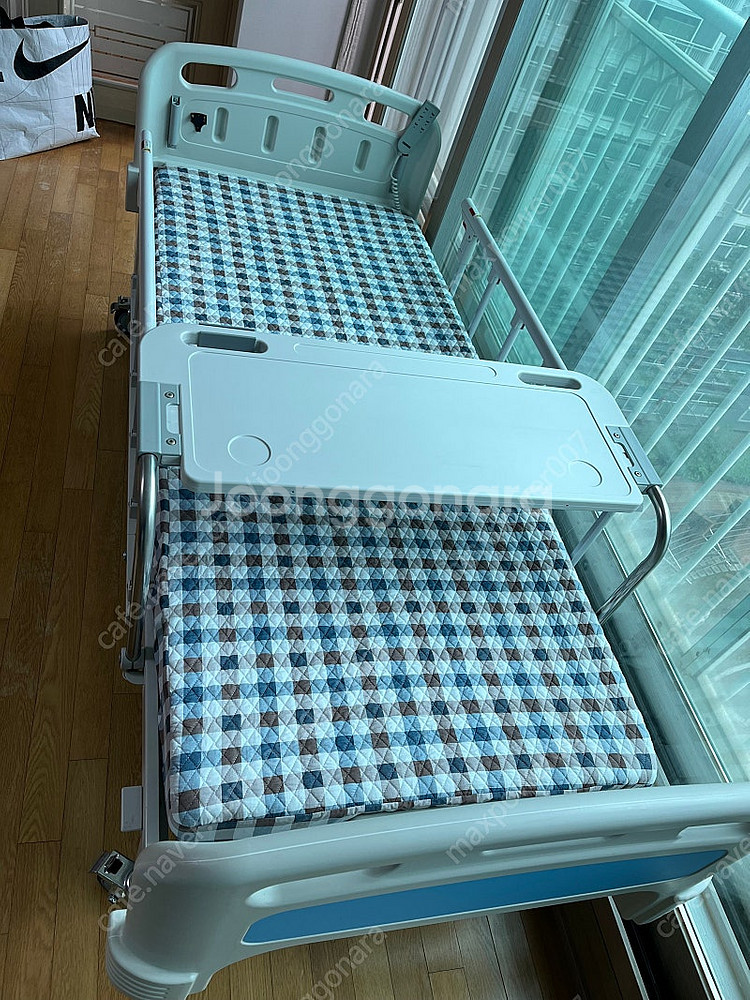 환자용 전동 침대(새상품 컨디션)--1