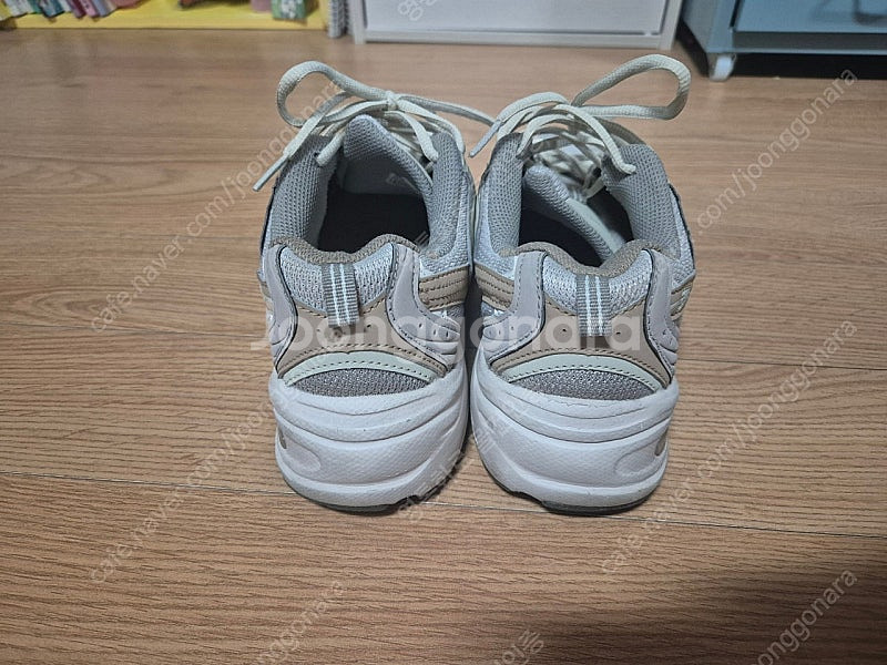 뉴발란스 MR530 235사이즈--2