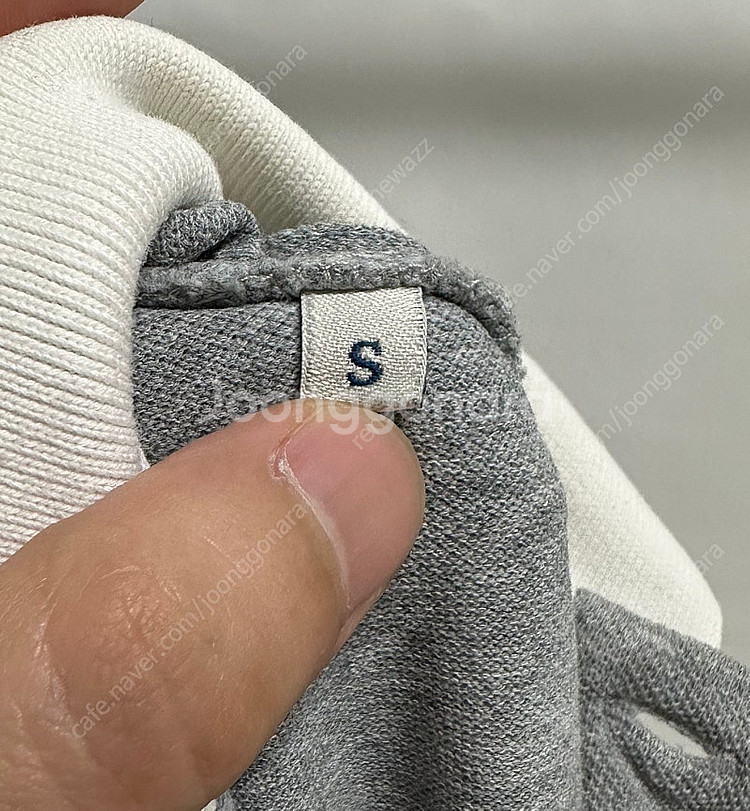 [95] 몽클레어 투톤 그레이 카라티셔츠--4