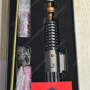KR Sabers 한정판 라이트 세이버 판매합니다
