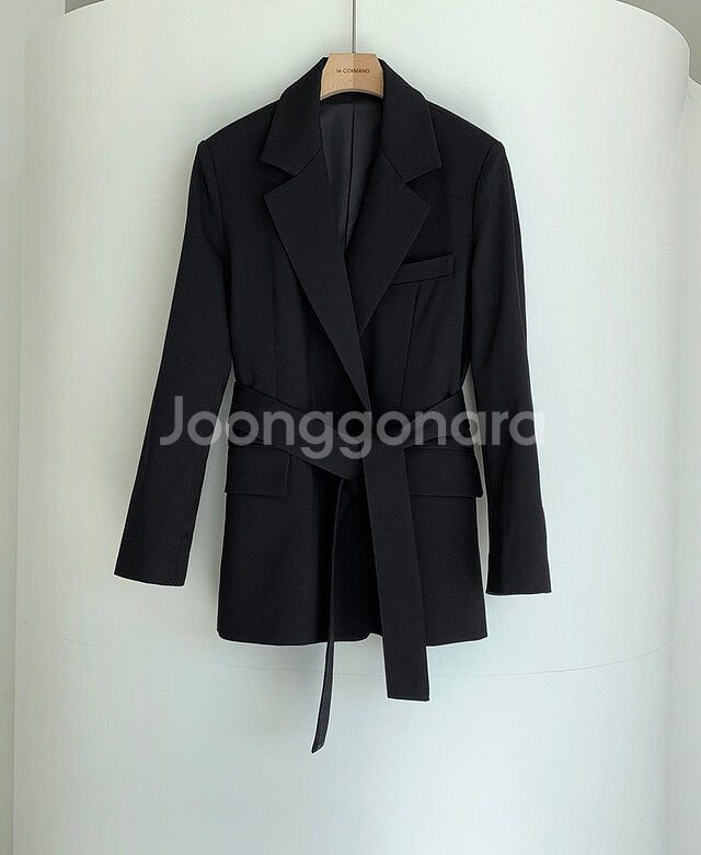 [르꼬르망 제작상품] 박시벨티트 자켓 블랙(새상품)--2