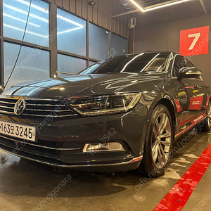 폭스바겐 파사트 GT 2.0tdi 2륜 프레스티지 판매합니다. 사진 추가 가격 인하