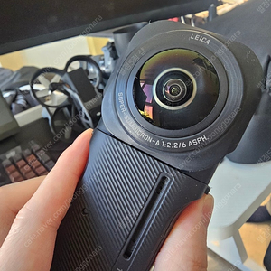 Insta360 ONE RS 1인치 360