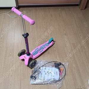 마이크로킥보드 미니 LED 핑크