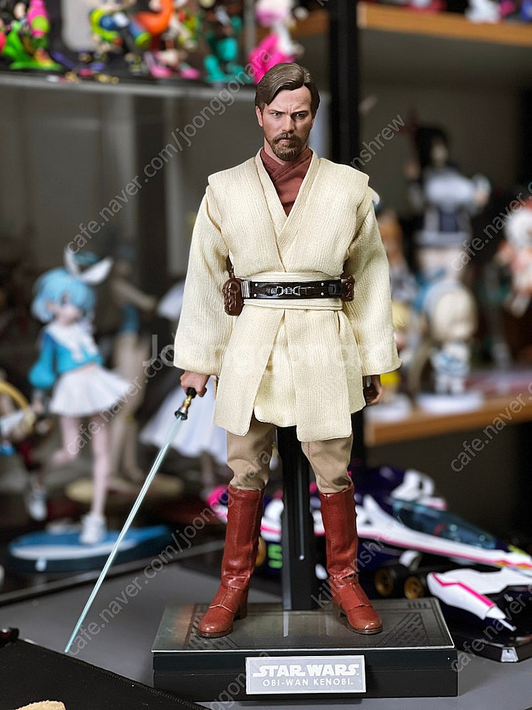 핫토이 스타워즈 ep3 오비완 케노비 디럭스버전 판매합니다.--0