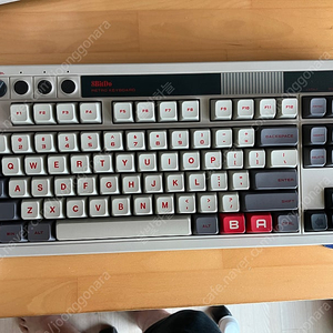 직구한 8bitdo 레트로 기계식 키보드+슈퍼버튼셋 팝니다.
