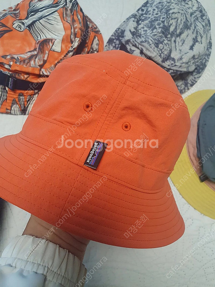 파타고니아 버킷햇 L 블랙,멀티,주황,페이즐리,물고기 ...--3