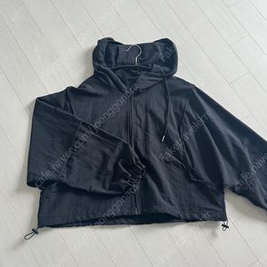세미크롭 후드바람막이 블랙 새제품 프로스트제이 메이비베이비