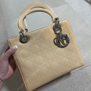디올 레이디백 미디움 페이던트 은장🫶