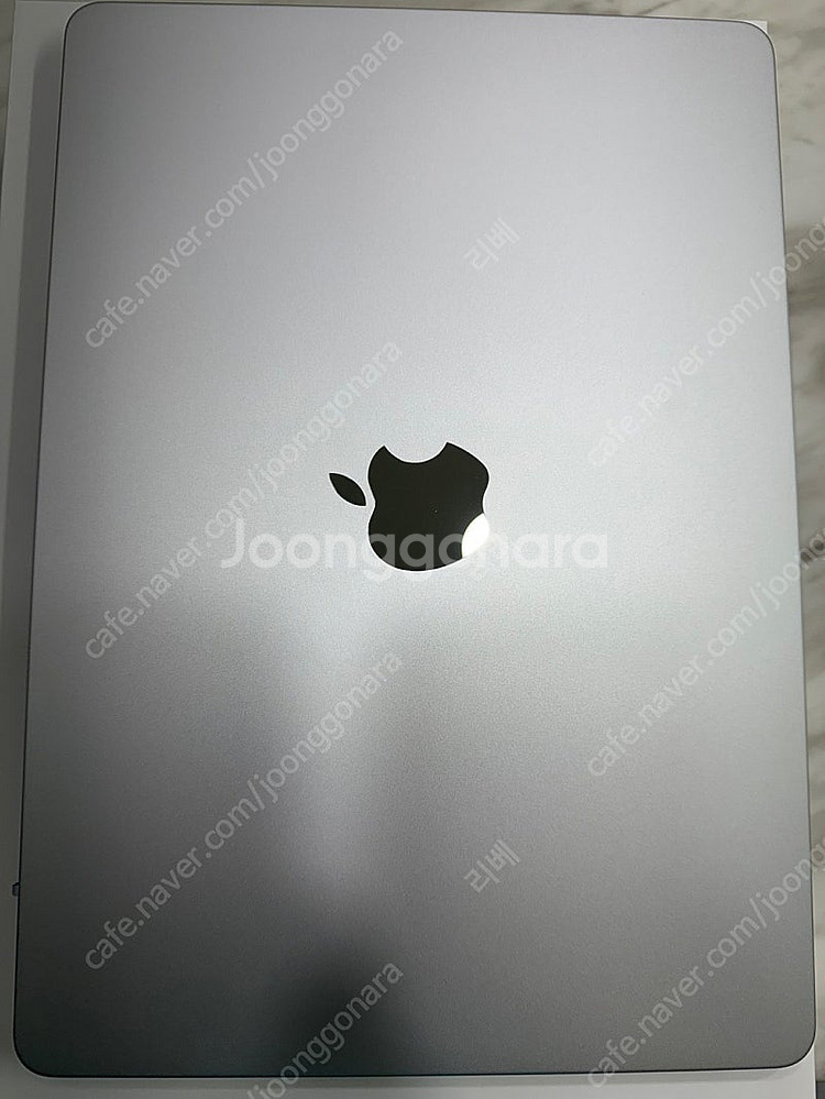 애플 맥북 에어 M2 13인치 / 8GB 램 / 256GB SSD, 실버색상--2