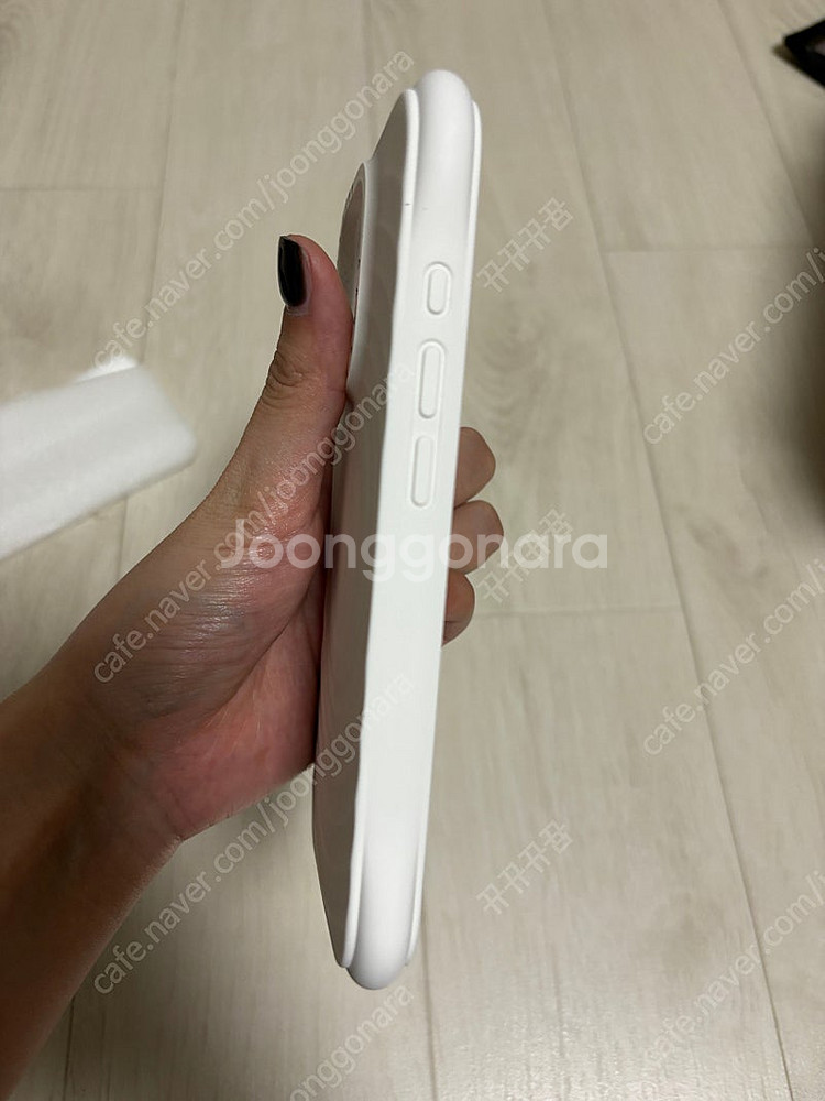 아이폰16프로 케이스티파이 리플케이스 화이트--3