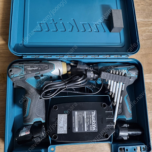 마끼다 10.8v 임팩드릴과 해머드릴 콤보세트