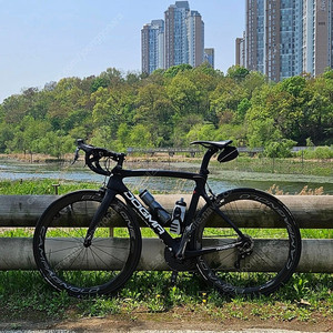 피나렐로 도그마 F8 싸이클 자전거 (530 사이즈, 울테그라Di2 구동계, BORA ONE 50 휠셋)