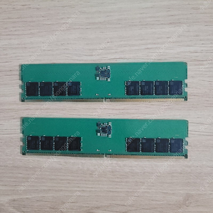 SK하이닉스 DDR5-5600 A다이 언락 (081N) 22년식 16g x 2 32g 판매합니다