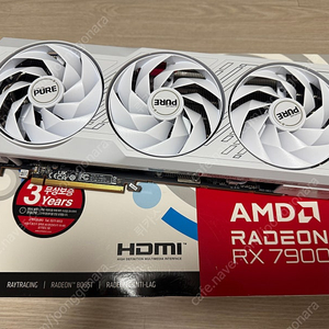 Radeon 사파이어 퓨어 7900 GRE 그래픽카드 화이트