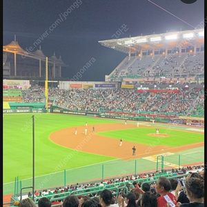 SSG랜더스 vs LG트윈스 내야필드 2연석 통로