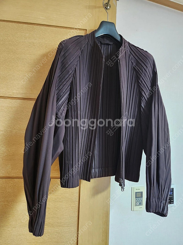 플리츠플리즈 스무스 점퍼(브라운,3사이즈)-가격내림--1