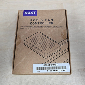 NZXT RGB 팬 컨트롤러 판매합니다