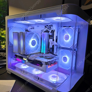 i5-14600KF RX9070XT 화이트 신품PC,팝니다