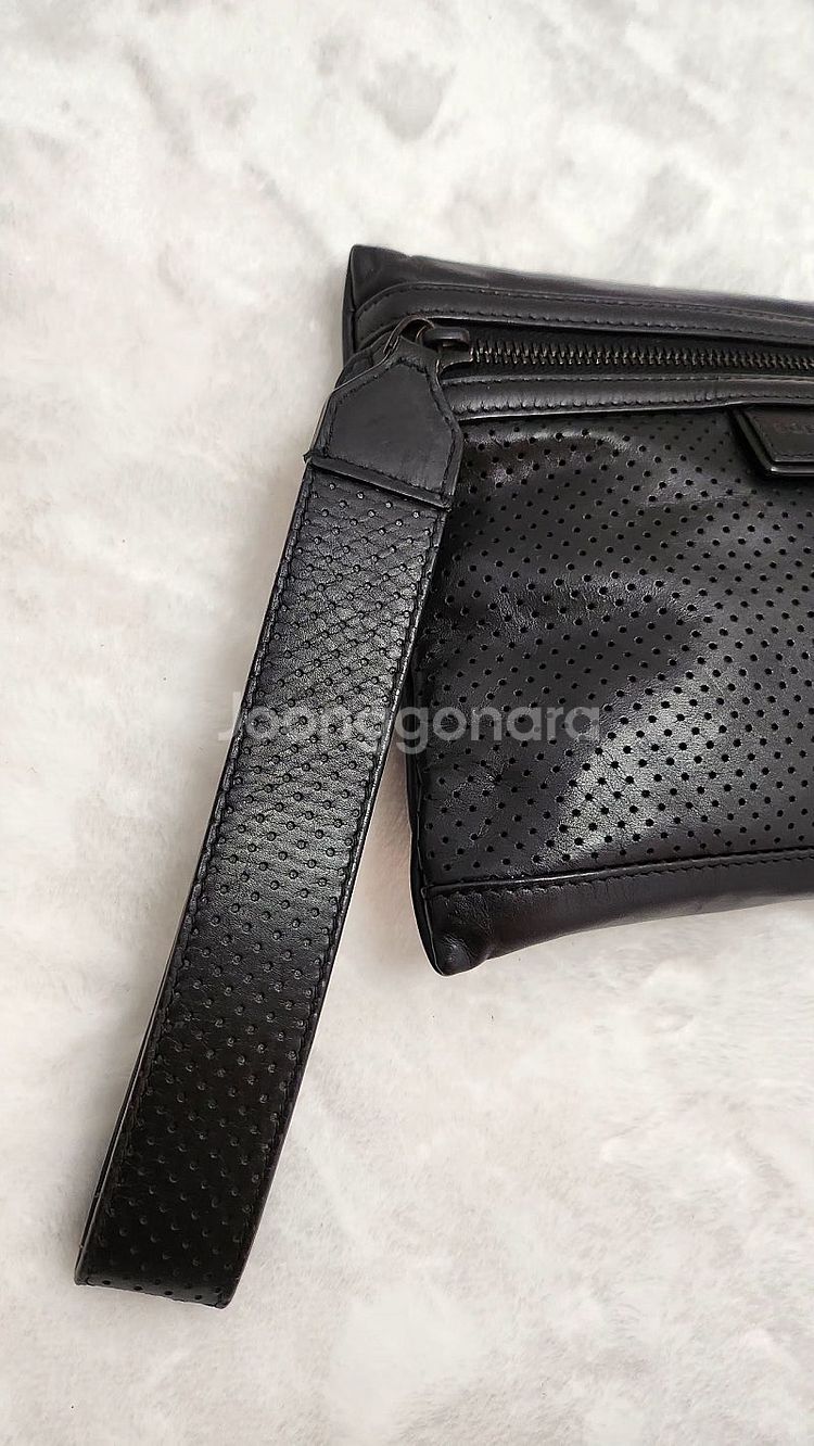 보테가 베네타 블랙 가죽 클러치백(정품)--1