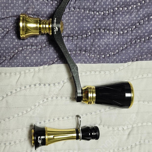 [부산-명지동]하이텐 95mm 더블핸들 및 릴스탠드/고멕서스 105mm 베이트릴 더블핸들 판매합니다.(새제품)