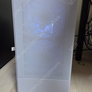 라이젠 7600 RTX 4070 고사양 화이트 게이밍 컴퓨터