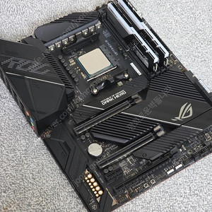 ASUS ROG X570 DARK HERO 팝니다