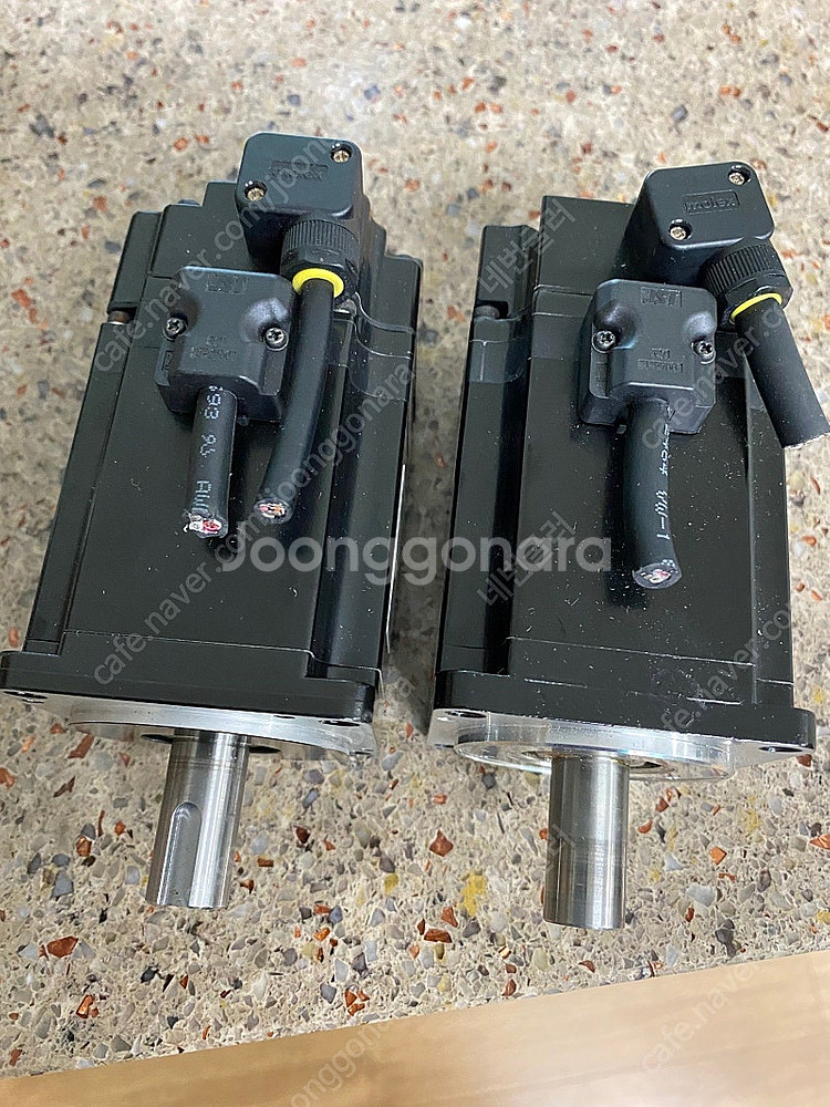 YASKAWA SERVO MOTOR--1