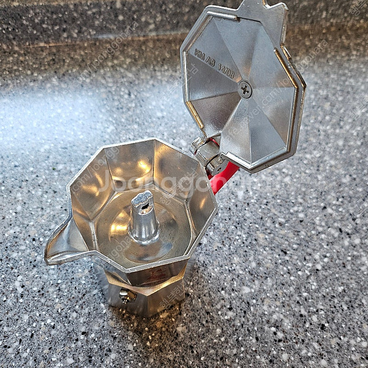 비알레띠 모카포트 판매합니다. 2컵--1