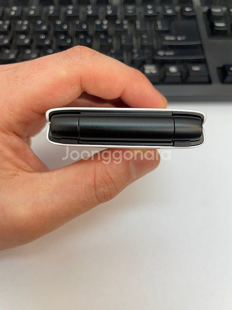 ALT스타일폴더 32GB 화이트 무잔상 상태좋은 중고8...--3