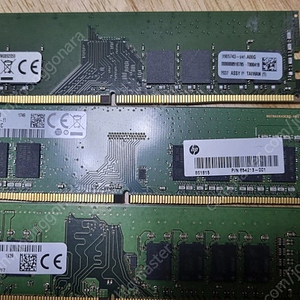 ddr4 pc4-2666v 16gb 램 팝니다
